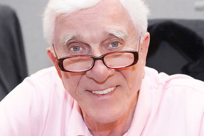 Last flight for Leslie Nielsen